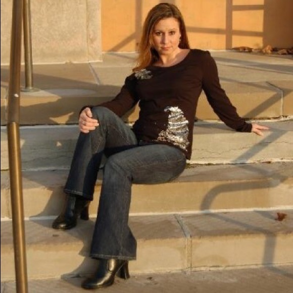 Hayes Closet - Picture 5 of 10